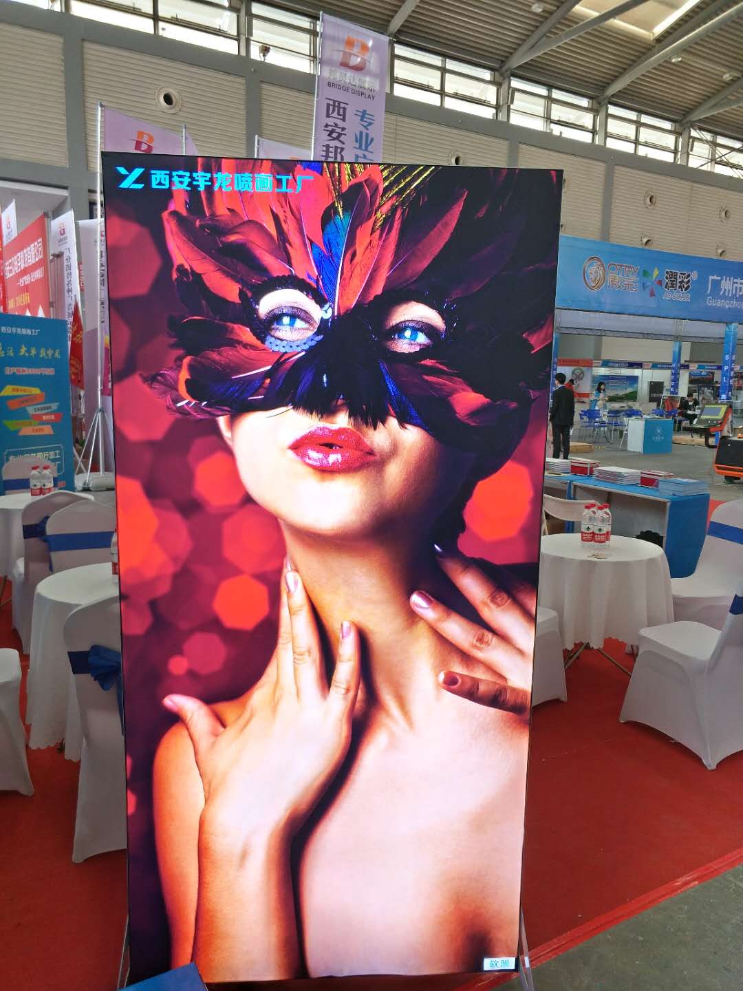 宇龍燈箱UV 宇龍燈箱UV